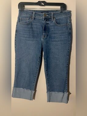 Democracy Classic Mid-Rise Blue Crop Jeans with Turned Cuff
